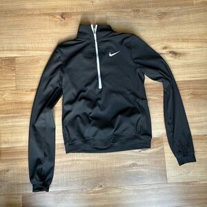 Nike running shirt, EUC. Size xs